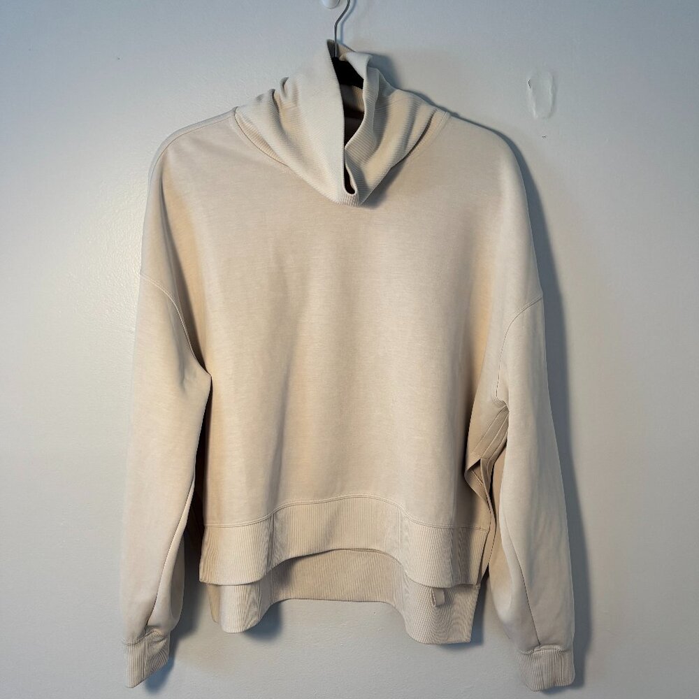 Lululemon Softstreme Loose Turtle Neck